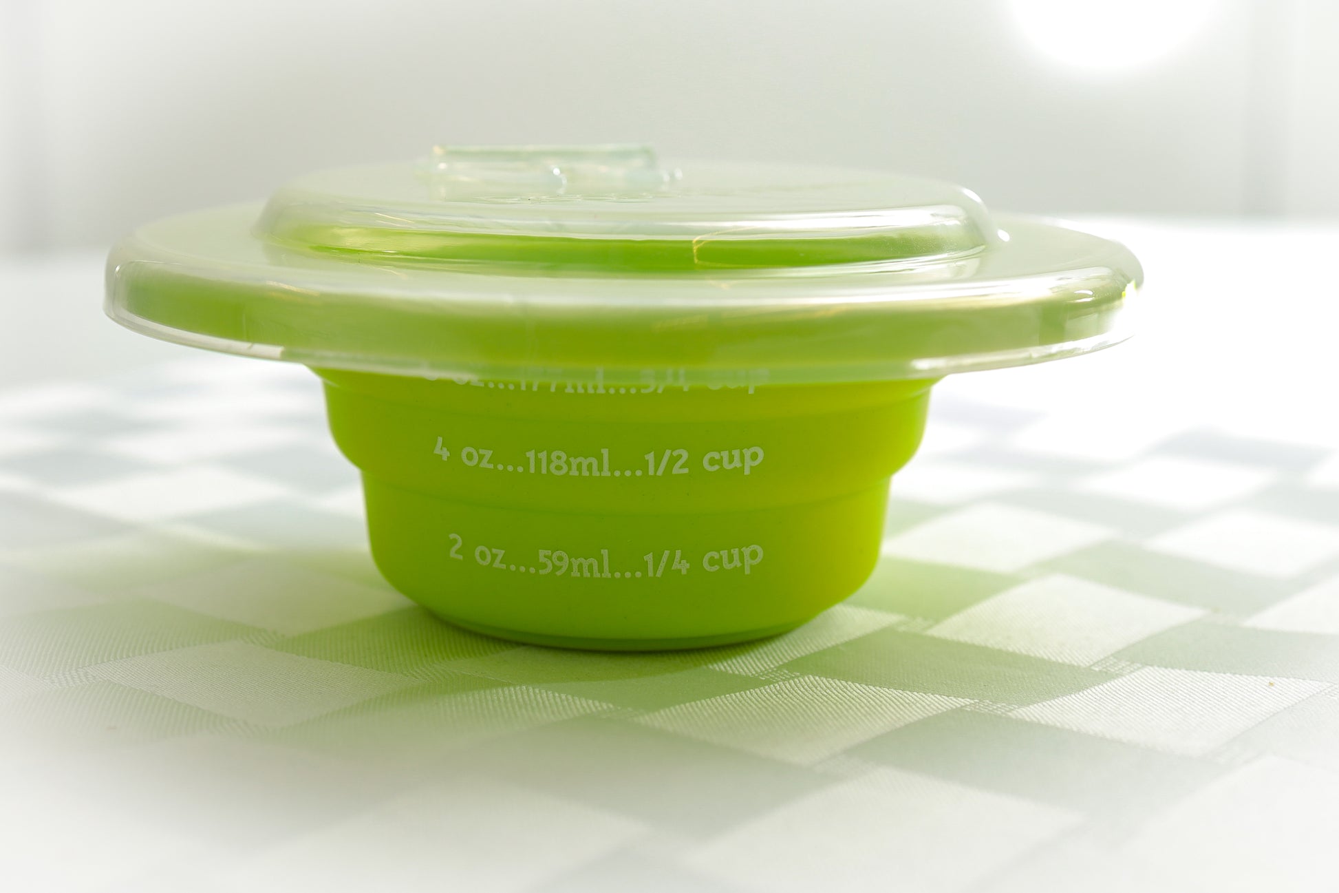 Children’s Show ‘n Tell 6oz lidded bowls with 2oz graduations set of 4