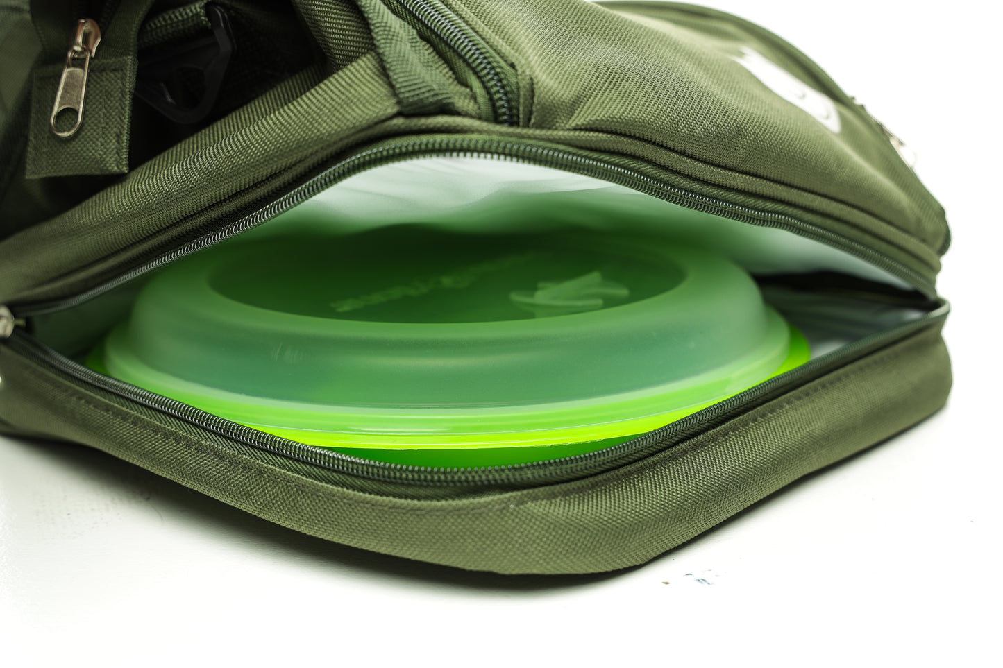Travel Lunch Kit with Divided Plate and Nutrition Guide